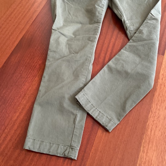 Abercrombie & Fitch Rustin Athletic Skinny Stretch Pants, size 28 x 30. - Picture 7 of 9